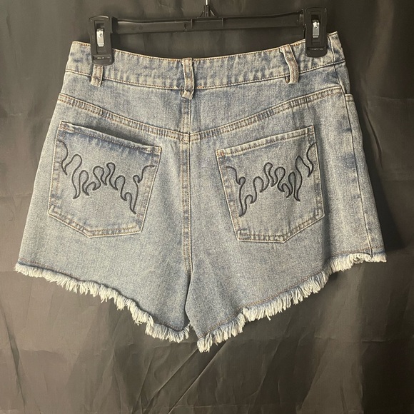 #4-Brand New Embroidery Detail Denim Shorts, Size Small by the LELIS Collection - Picture 4 of 8